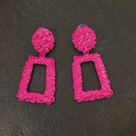 Jewelry - Hot Pink Textured Geometric Statement Dangle Earrings